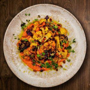 CURRY GARLIC ROASTED CAULIFLOWER