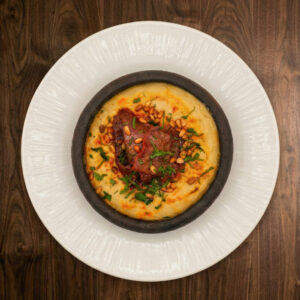 HUMMUS WITH PASTRAMI